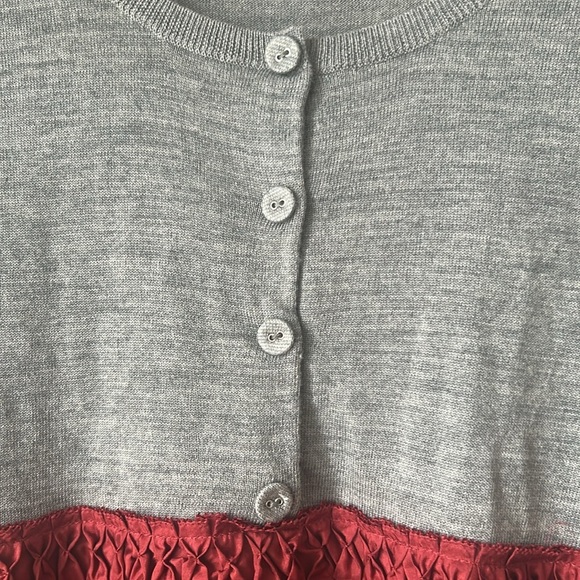 Manoush Merino and Silk sweater, colourblock tiered ruffle button size large - Picture 4 of 9